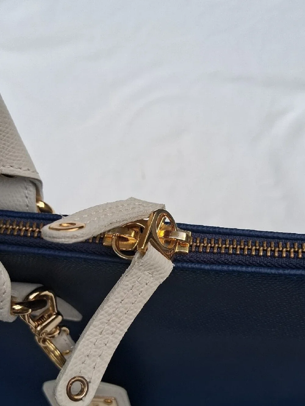 LAURO‎ Navy and Cream Structured Dome Satchel